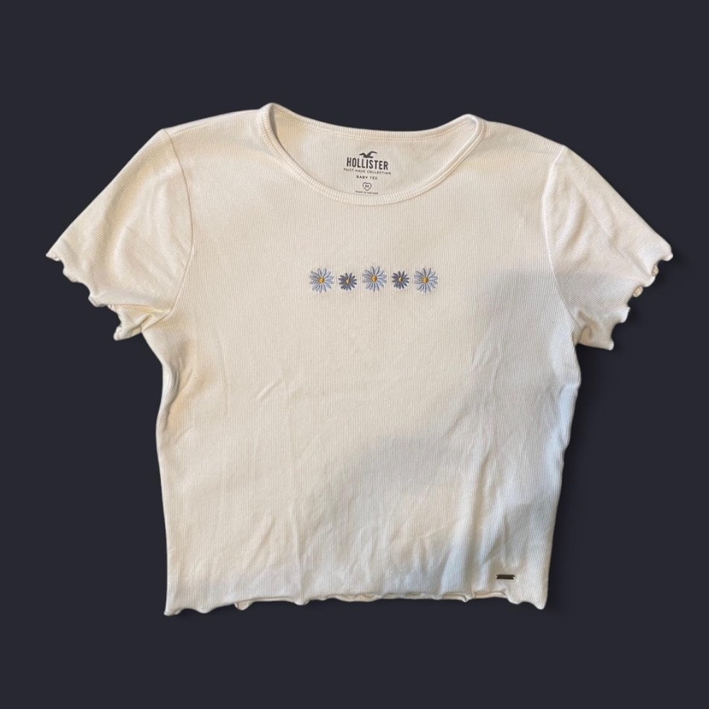hollister floral ribbed t-shirt